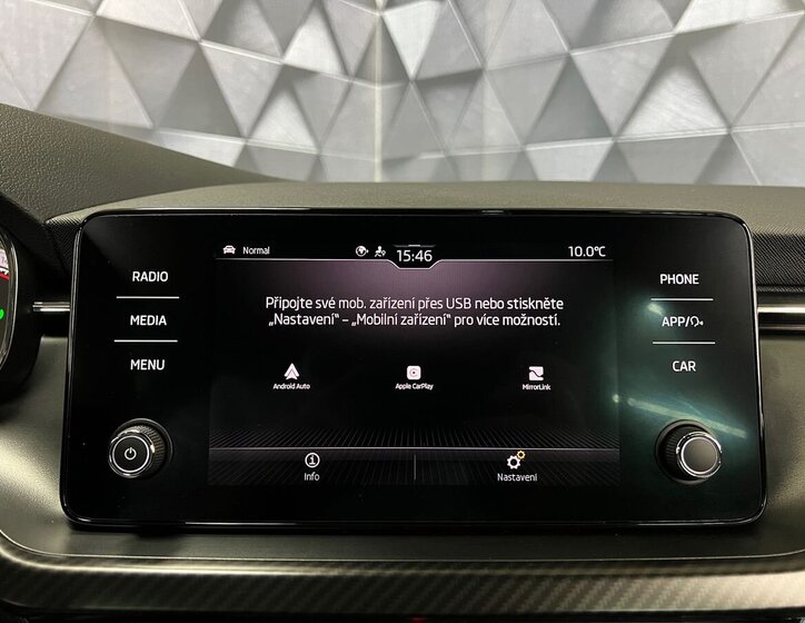 Škoda Kamiq SUV / Terénní 1,5 l 110 kw