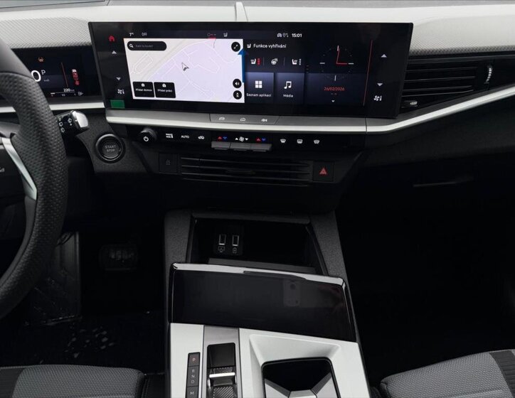 Opel Grandland SUV / Terénní 1,2 l 107 kw