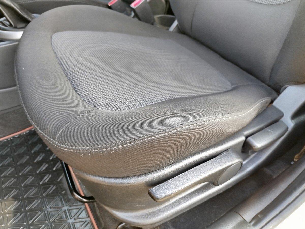 Hyundai i20 Hatchback 1,2 l 63 kw