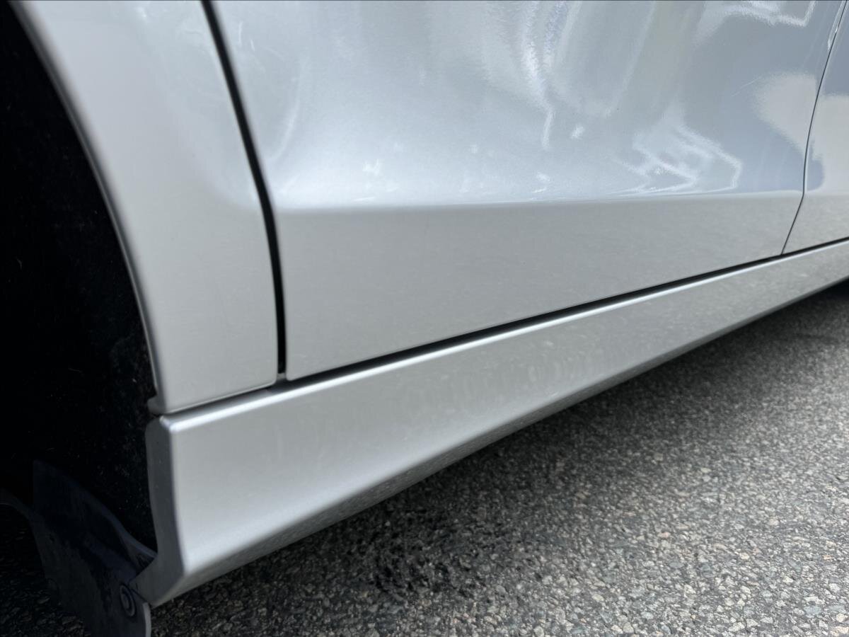 Mercedes-Benz Třídy C Kombi 2,1 l 100 kw