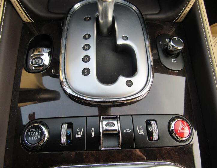 Bentley Continental GTC 34