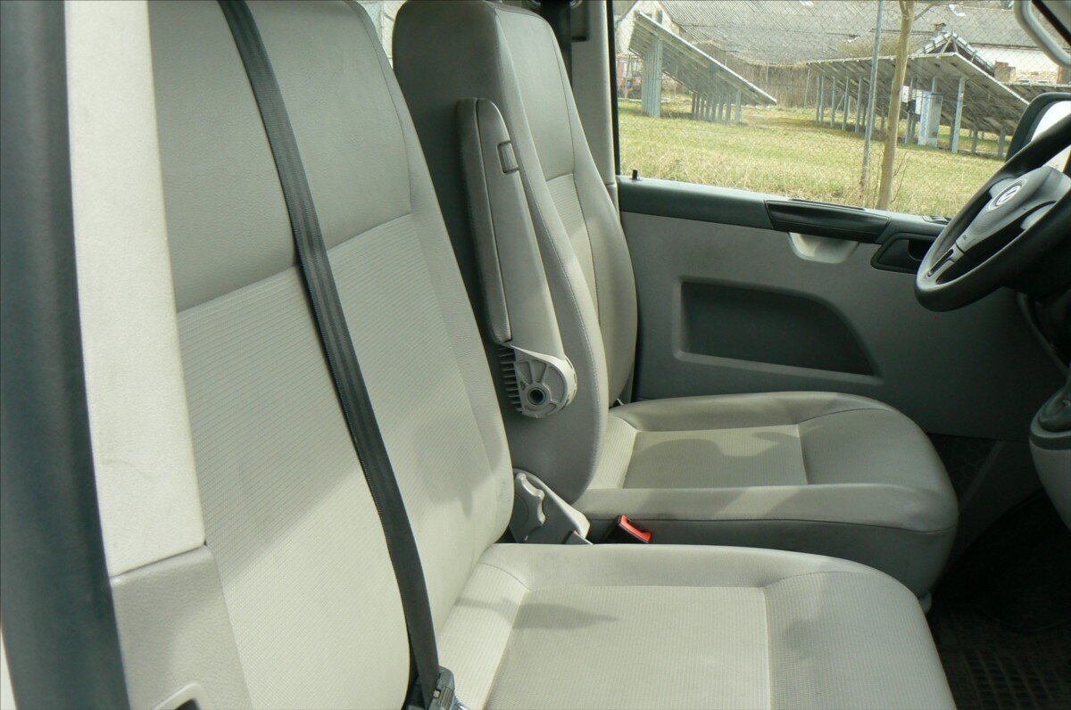 Volkswagen Transporter MPV 2,0 l 103 kw