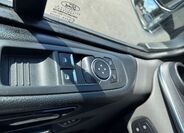 Ford Tourneo Custom 16