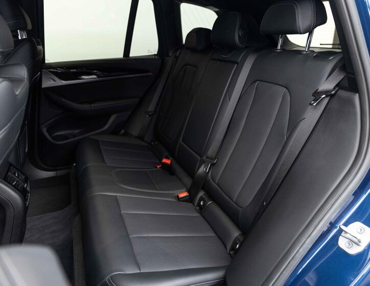 BMW X3 SUV 2,0 l 135 kw