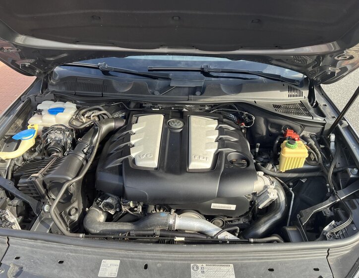 Volkswagen Touareg SUV 3,0 l 176 kw