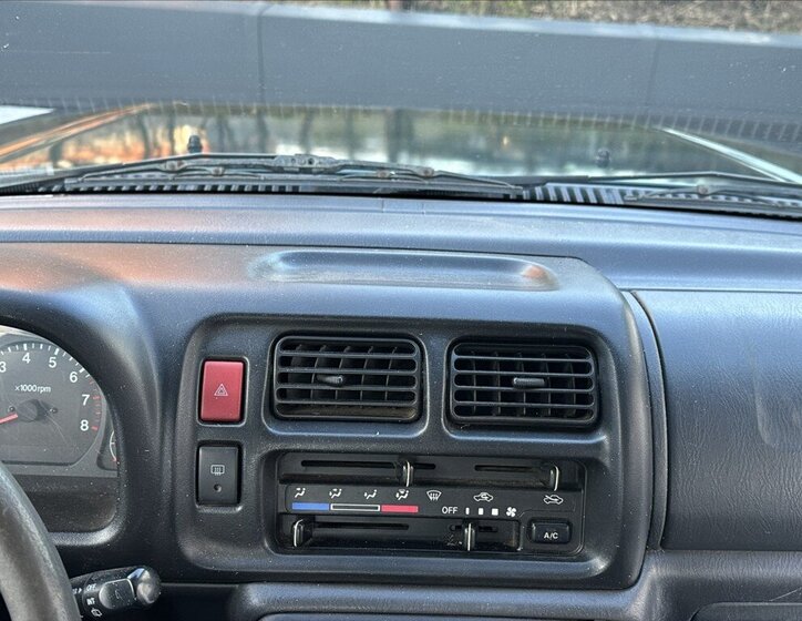 Suzuki Jimny Ostatní 1,3 l 60 kw