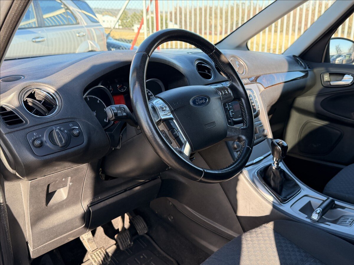 Ford Galaxy MPV 2,0 l 103 kw