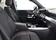 Mercedes-Benz GLB 12