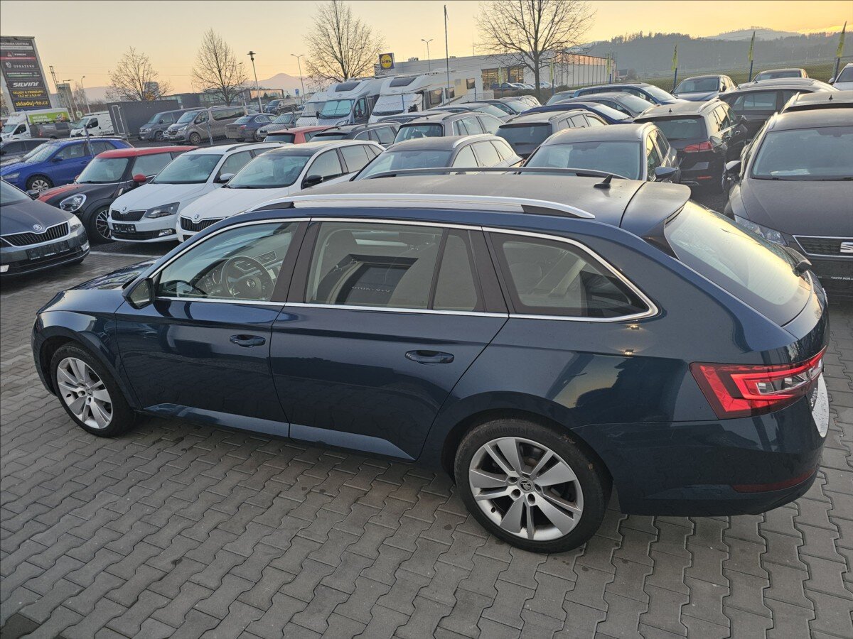 Škoda Superb Kombi 2,0 l 140 kw