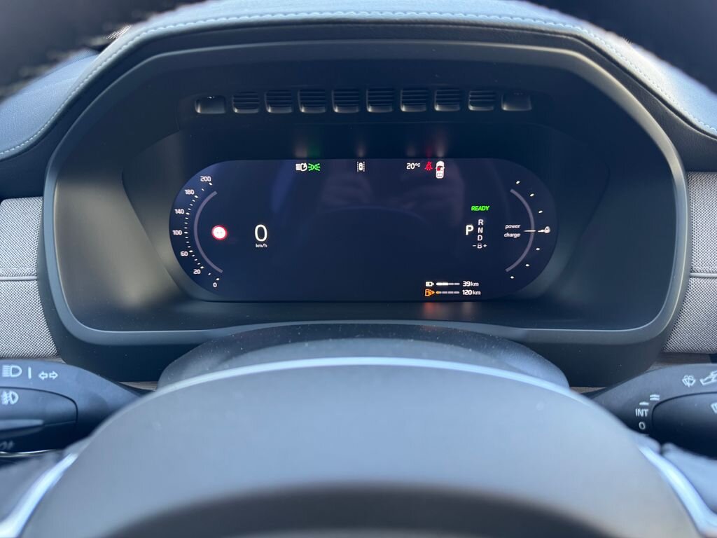 Volvo XC90 SUV / Terénní 2,0 l 335 kw