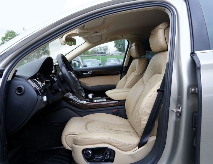 Audi A8 22