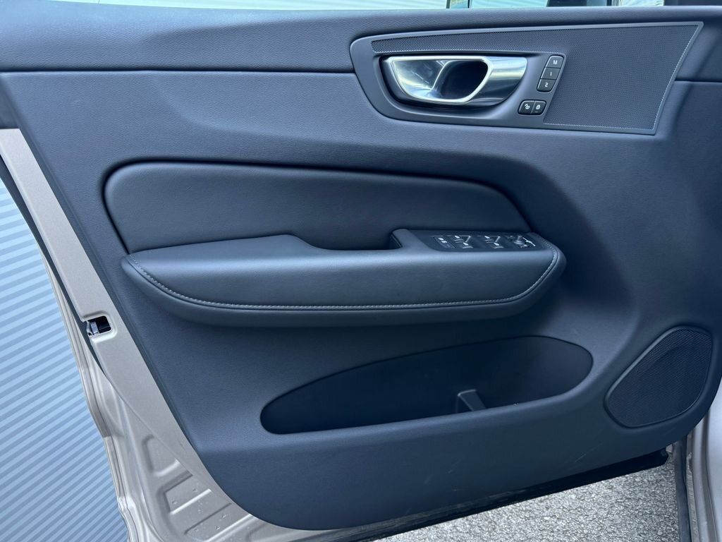 Volvo XC60 SUV / Terénní 2,0 l 184 kw