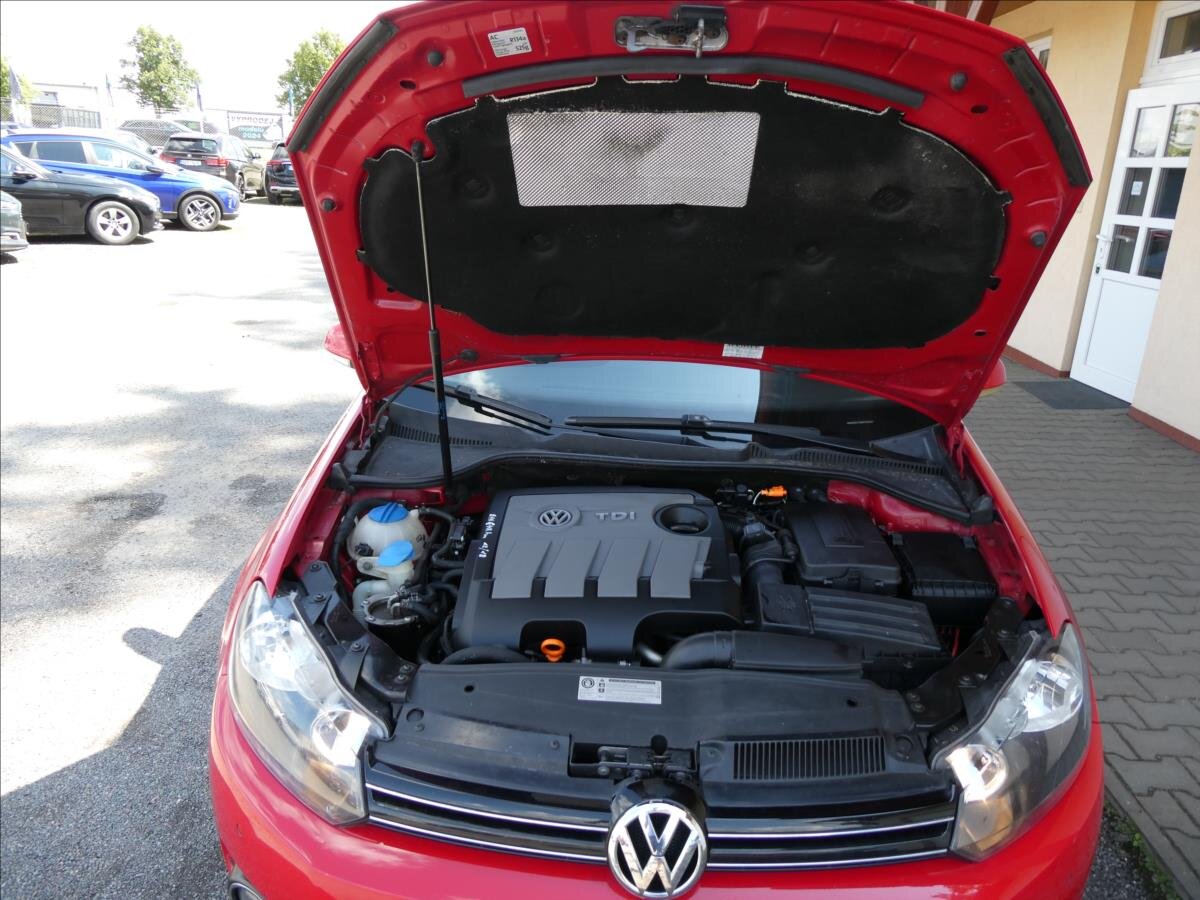 Volkswagen Golf Kombi 1,6 l 77 kw