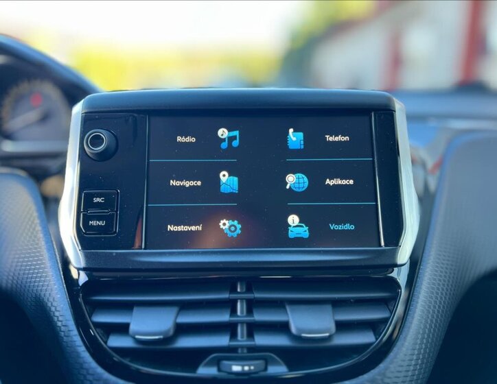 Peugeot 2008 SUV / Terénní 1,2 l 81 kw