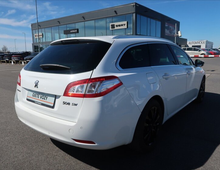 Peugeot 508 Kombi 2,0 l 120 kw