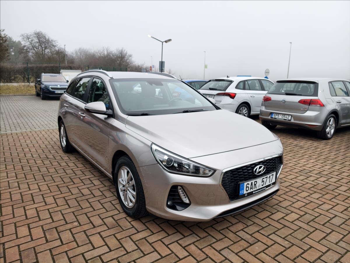 Hyundai i30 Kombi 998,0 88 kw