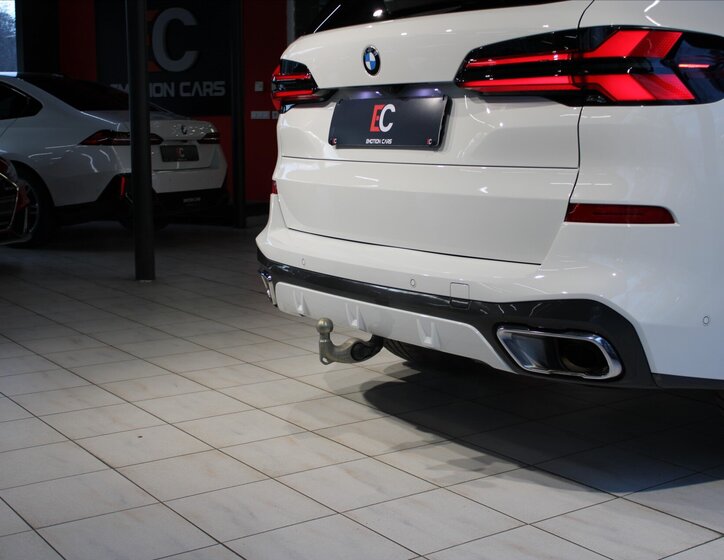 BMW X5 Kombi 3,0 l 210 kw