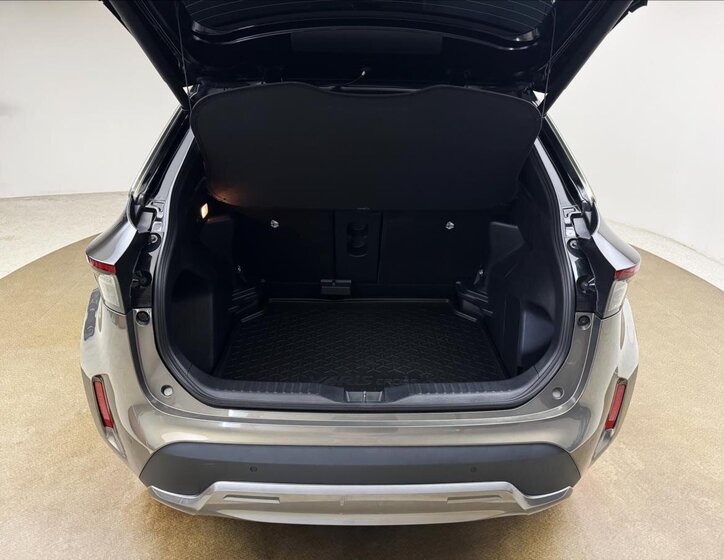 Toyota Yaris Cross SUV 1,5 l 96 kw