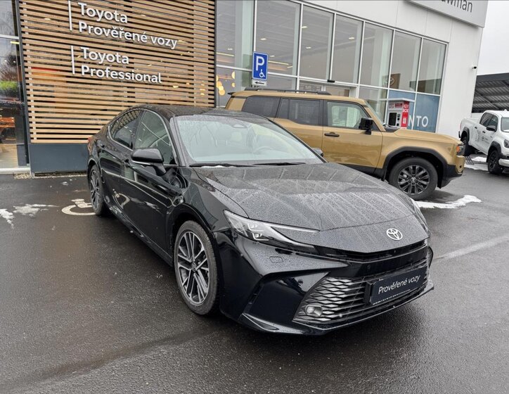 Toyota Camry Sedan 2,5 l 137 kw