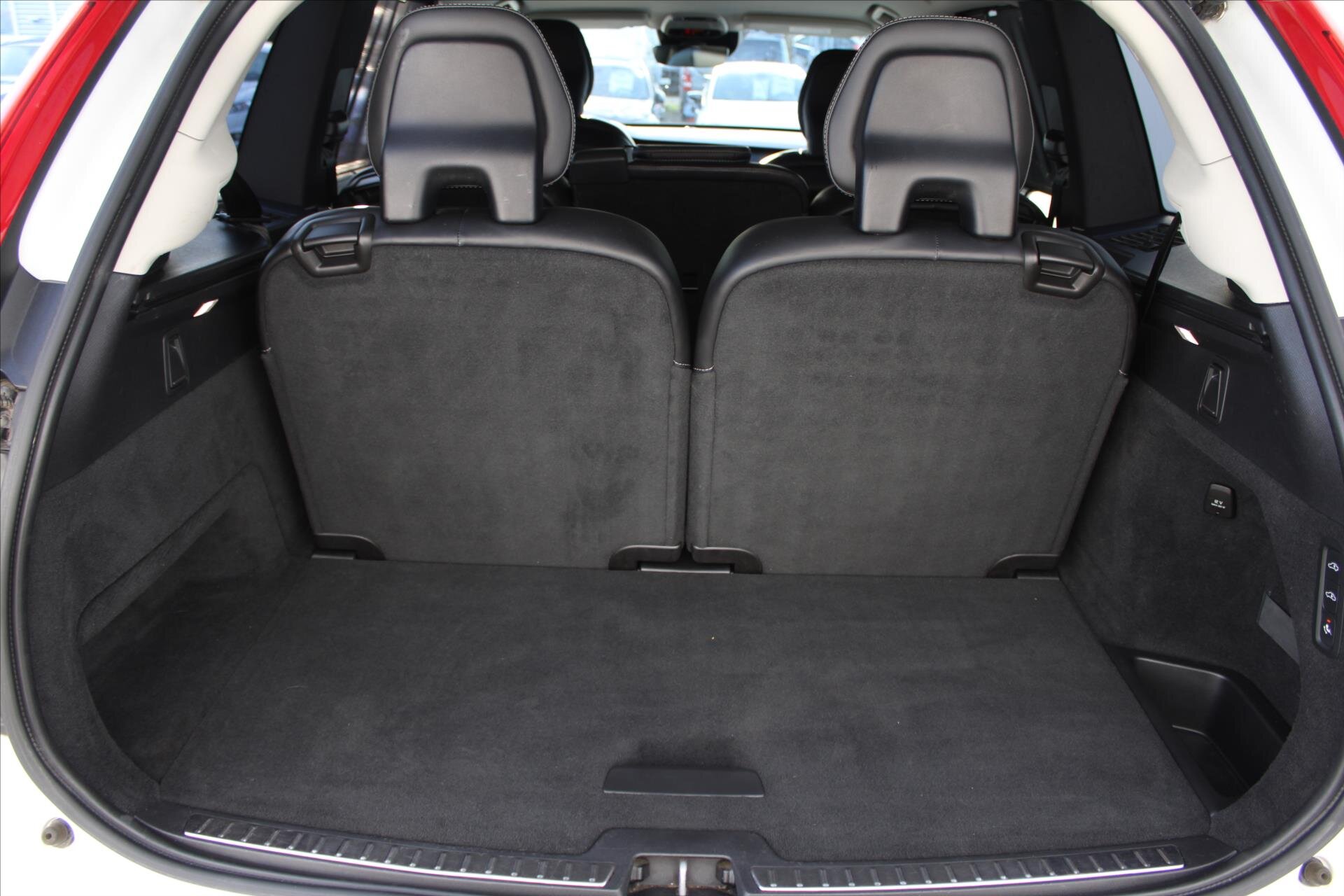 Volvo XC90 SUV 2,0 l 173 kw