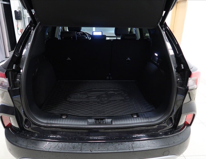 Ford Kuga SUV 2,0 l 140 kw