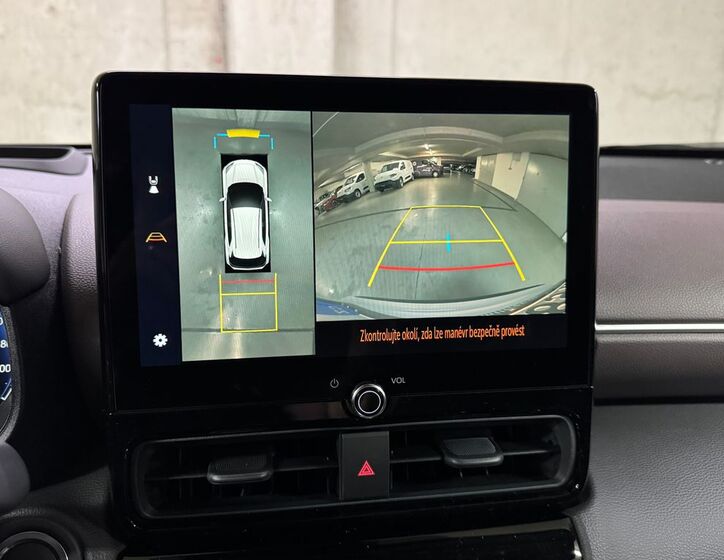 Toyota Yaris Cross 17