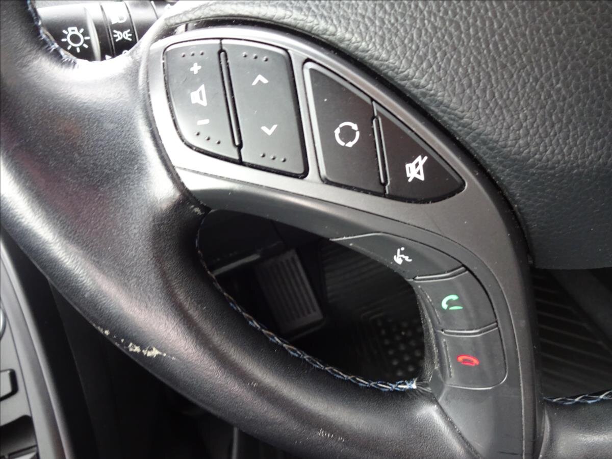 Hyundai i30 Kombi 1,6 l 99 kw