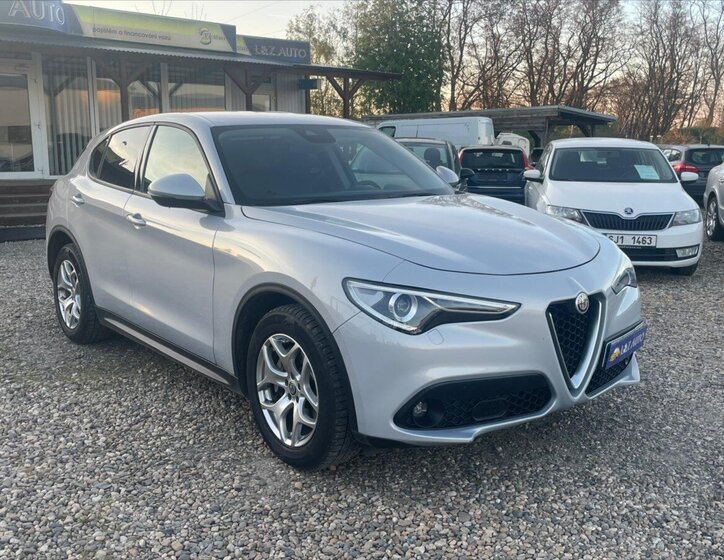 Alfa Romeo Stelvio SUV / Terénní 2,1 l 118 kw