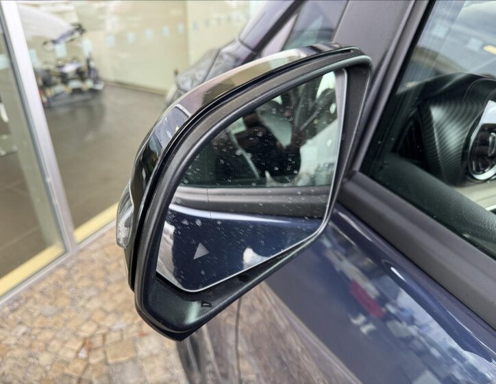 Mercedes-Benz Třídy V VAN-Minibus 2,0 l 174 kw