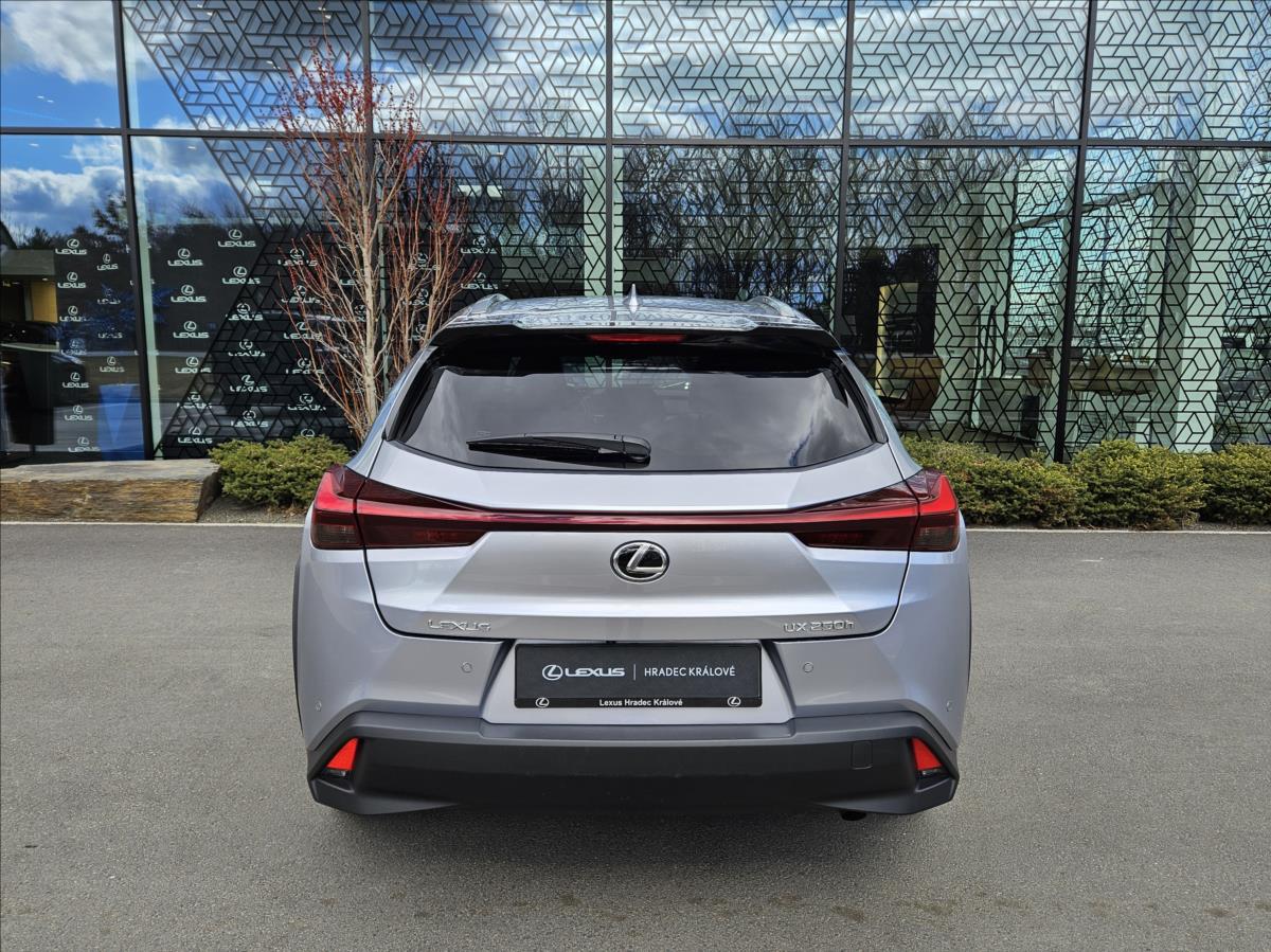 Lexus UX 250h