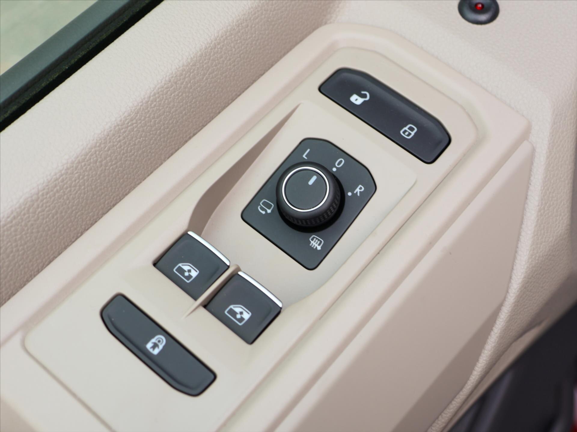 Volkswagen Multivan MPV 2,0 l 110 kw