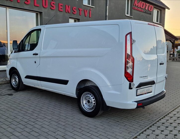 Ford Transit Custom Skříň 2,0 l 77 kw