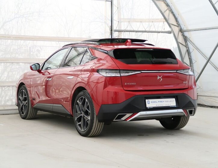 DS Automobiles DS4 Hatchback 1,6 l 132 kw