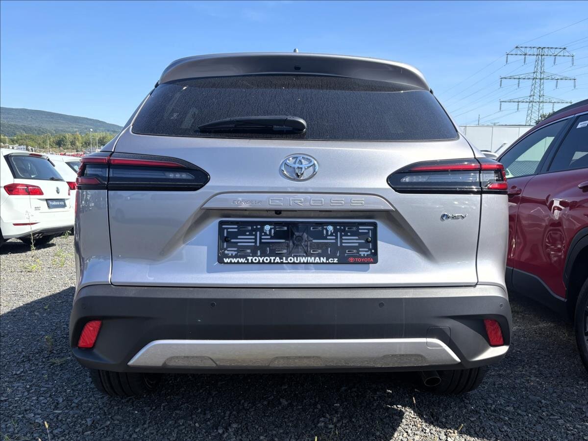 Toyota Corolla Cross SUV 1,8 l 103 kw