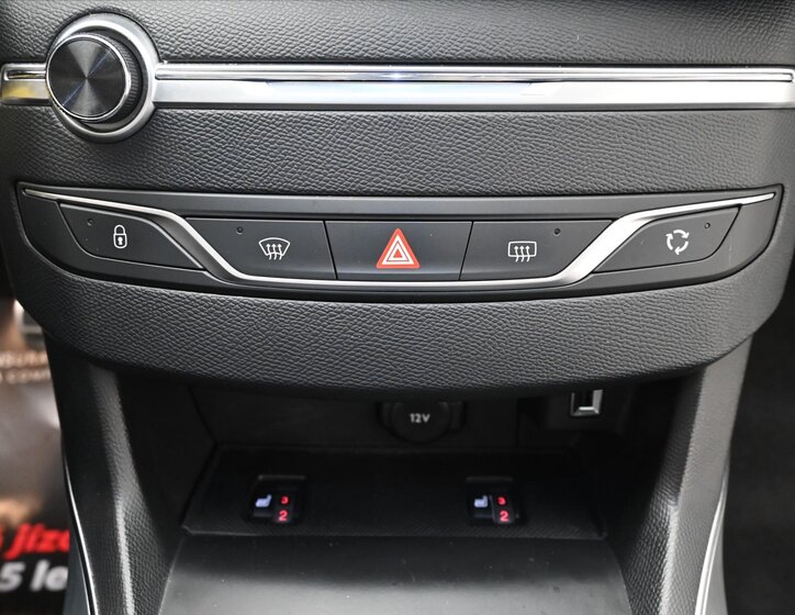 Peugeot 308 Kombi 1,5 l 96 kw