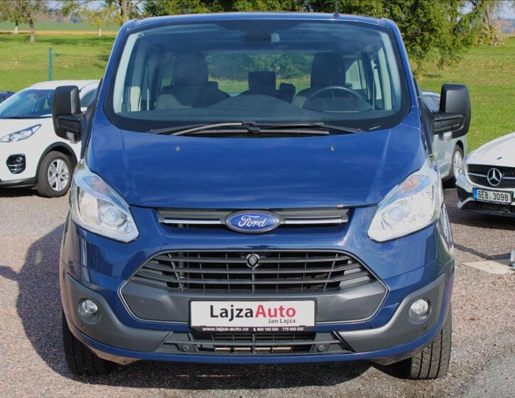 Ford Tourneo Custom 3