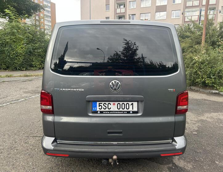 Volkswagen Transporter 22