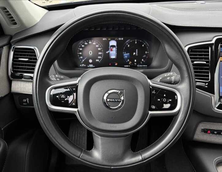 Volvo XC90 SUV 2,0 l 173 kw