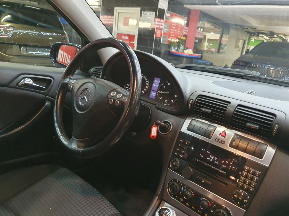 Mercedes-Benz Třídy C Hatchback 1,8 l 105 kw