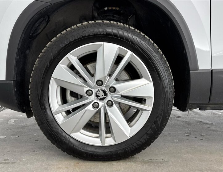 Škoda Karoq SUV / Terénní 1,5 l 110 kw