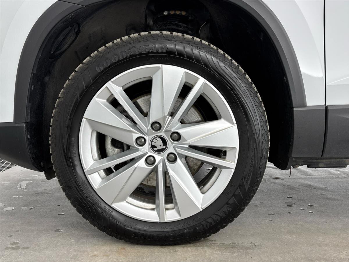 Škoda Karoq SUV / Terénní 1,5 l 110 kw