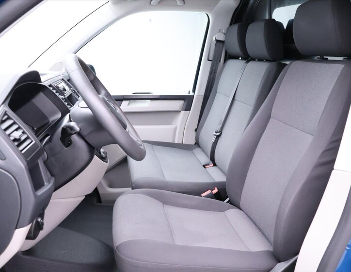 Volkswagen Transporter Skříň 2,0 l 75 kw