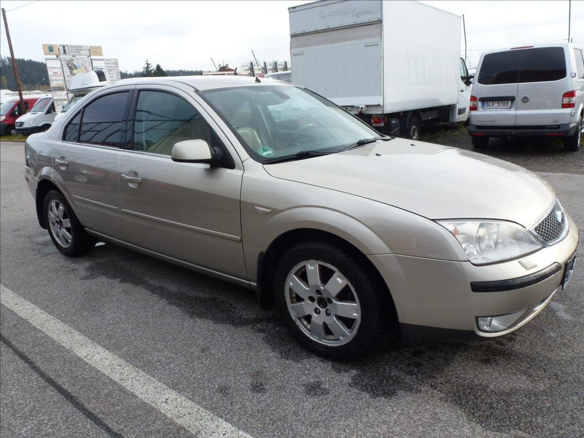 Ford Mondeo Sedan / Limuzína 2,5 l 125 kw