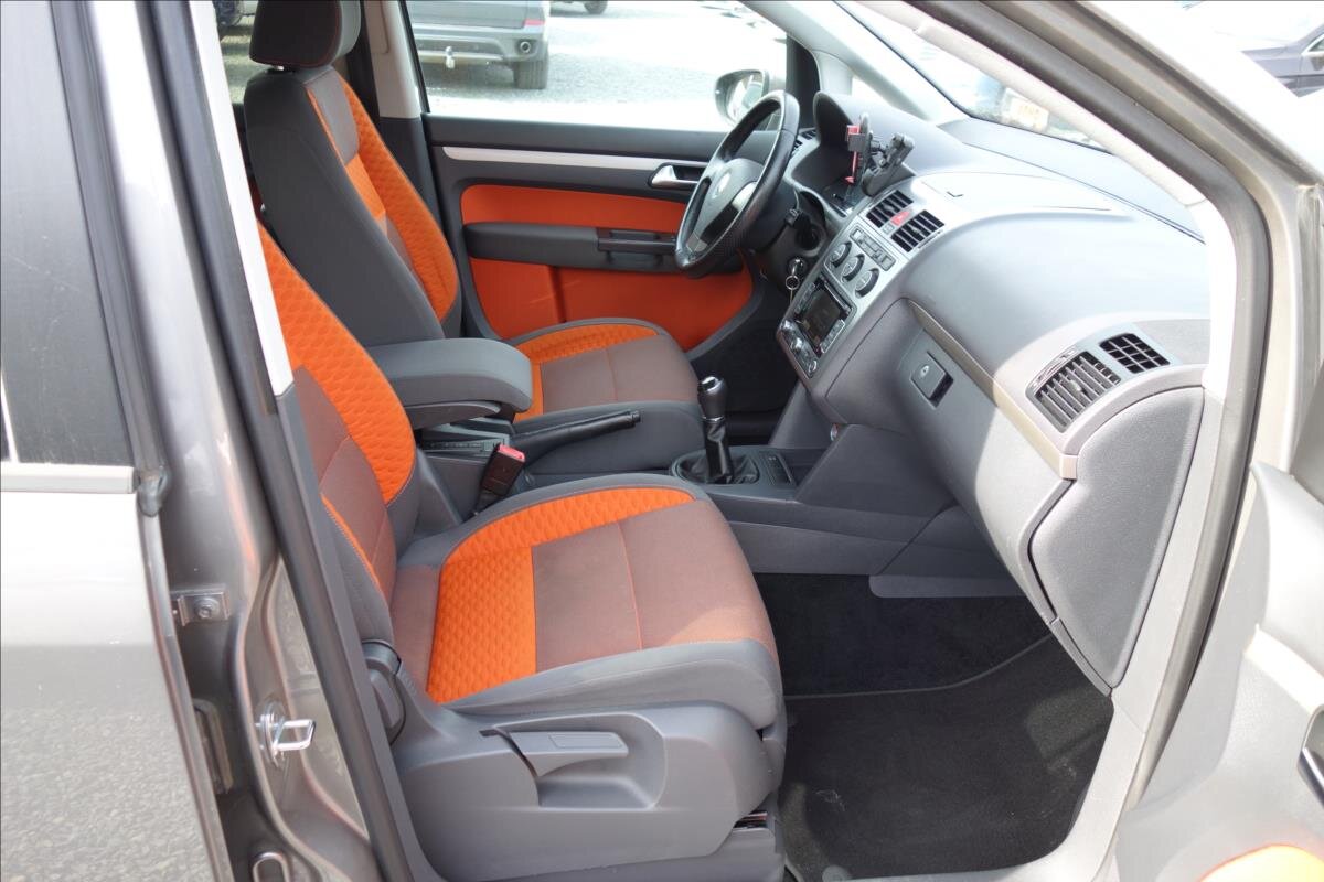 Volkswagen Touran MPV 2,0 l 103 kw