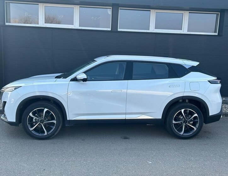 Dongfeng Ostatní SUV / Terénní 1,5 l 145 kw