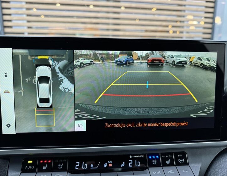 Toyota Camry Sedan 2,5 l 137 kw