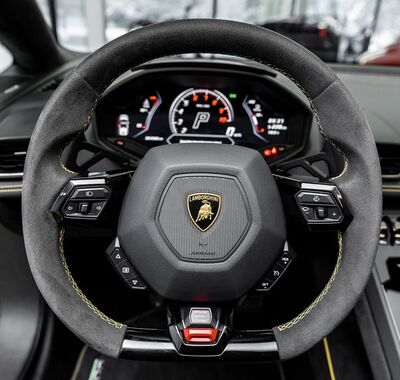 Lamborghini Huracán 6