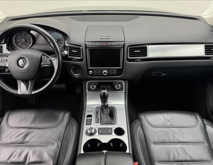 Volkswagen Touareg SUV / Terénní 3,0 l 193 kw