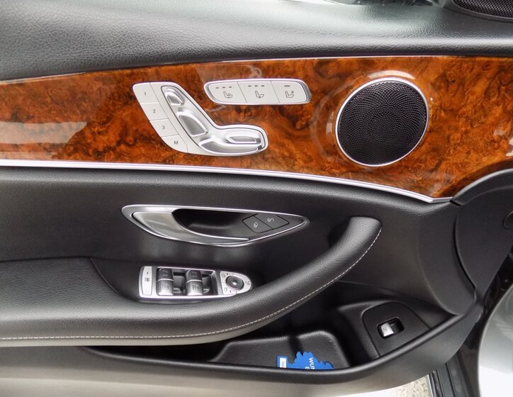 Mercedes-Benz Třídy E 21