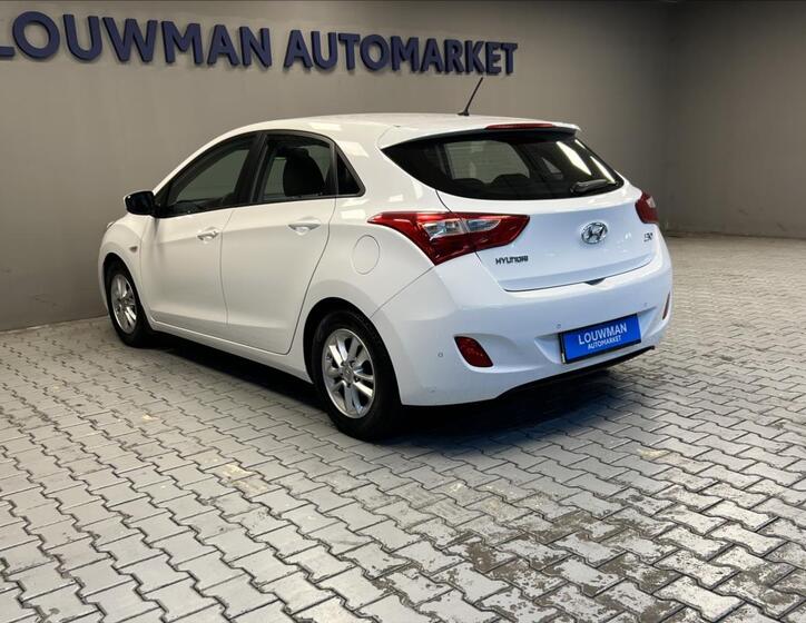 Hyundai i30 14